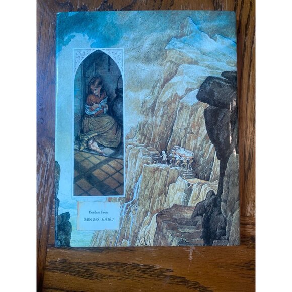 The Candlewick Book Of Fairy Tales By Sarah Hayes & PJ Lynch Hardcover - Picture 2 of 8